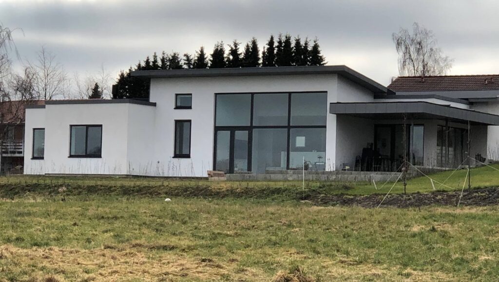 Algebehandling af facade